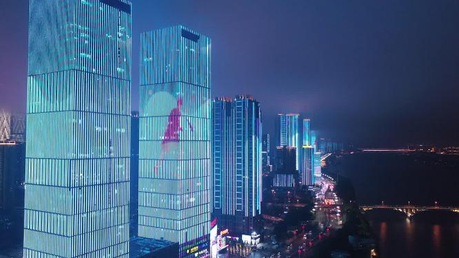 城市高楼灯光秀近景