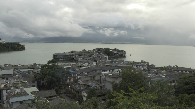 双廊古镇远眺湖面