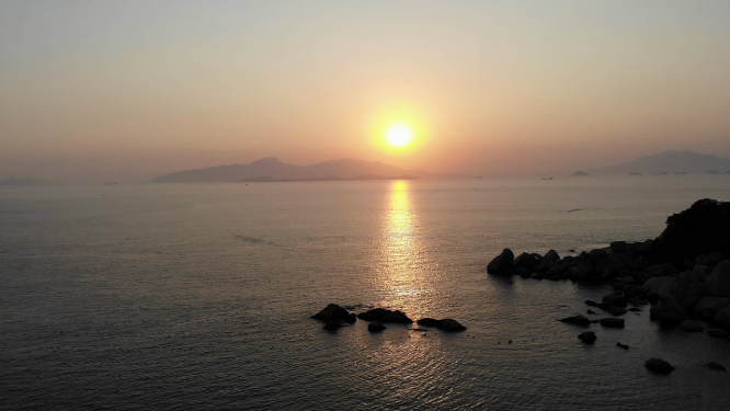 海岛上看日落