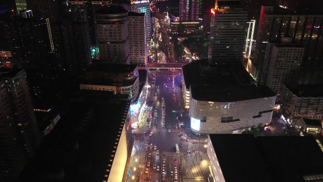 夜晚城市交通航拍
