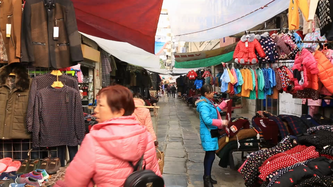 湖北民主街店铺 