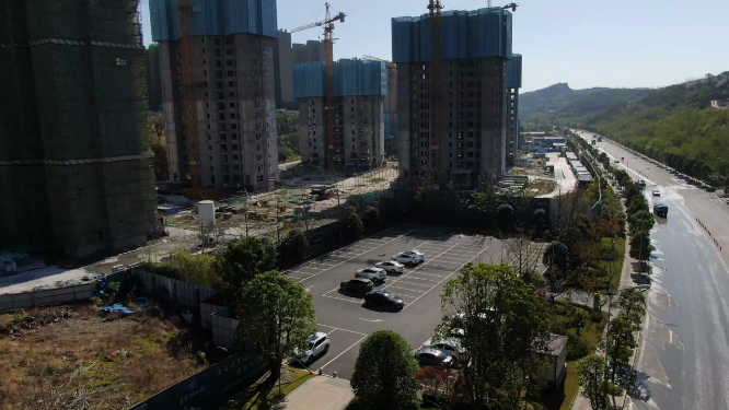湖北荆门建设中的楼盘航拍