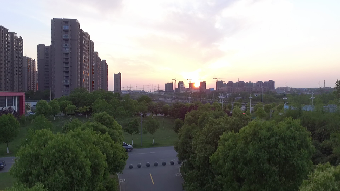 湖北荆门城市日出航拍 