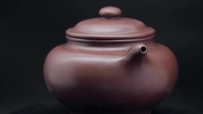 博物馆里的紫砂壶展品