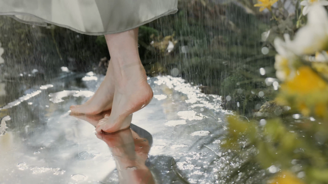 在雨中舞蹈