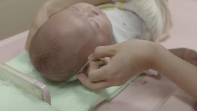 妇幼儿童保健室儿童量头围测身高