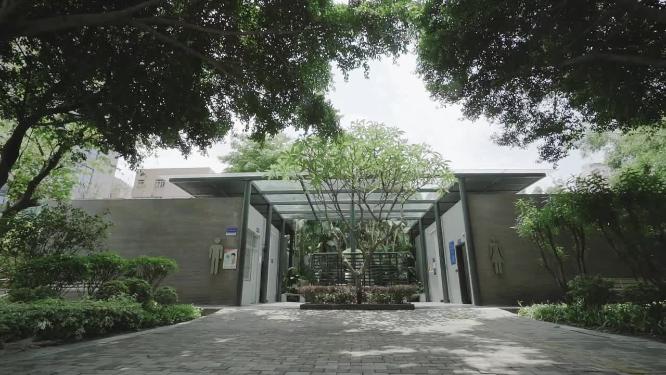 公共厕所