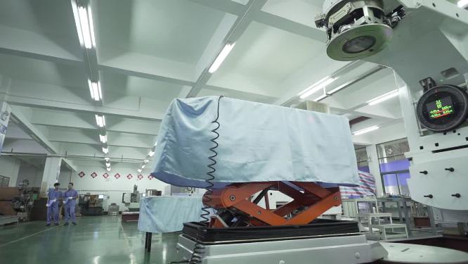 生产车间工业4.0医疗设备生产机器加速器