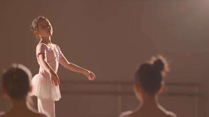唯美优雅芭蕾表演