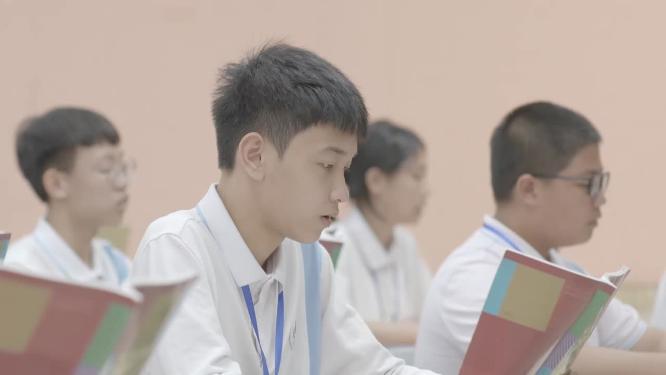语文课教学课程初中生课堂上集体朗读