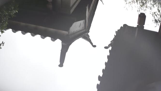 唯美屋檐水中倒影