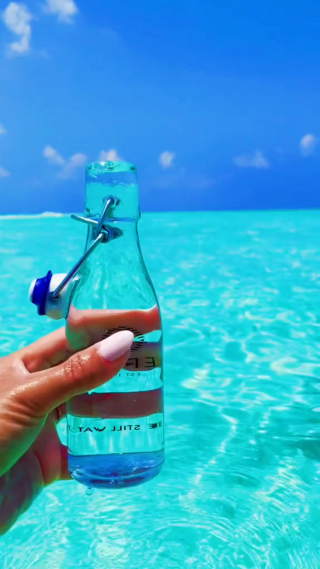 碧绿海水