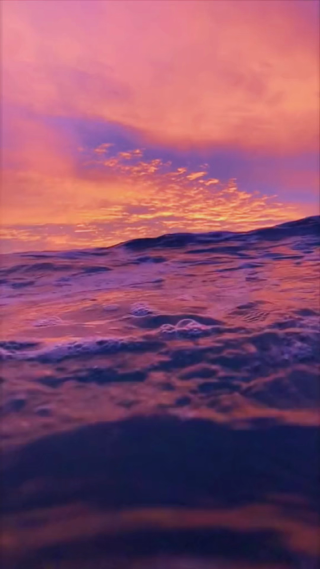 海上红霞漫天