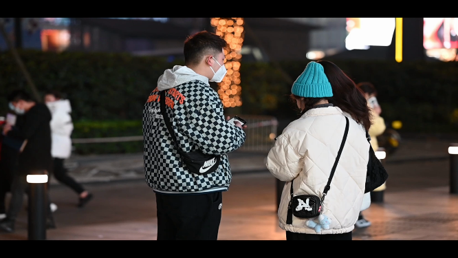 城市街头人物运动拍摄