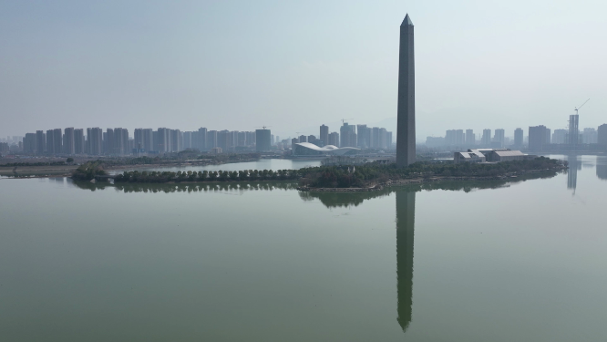航拍九江湖边建筑画面（一镜到底）