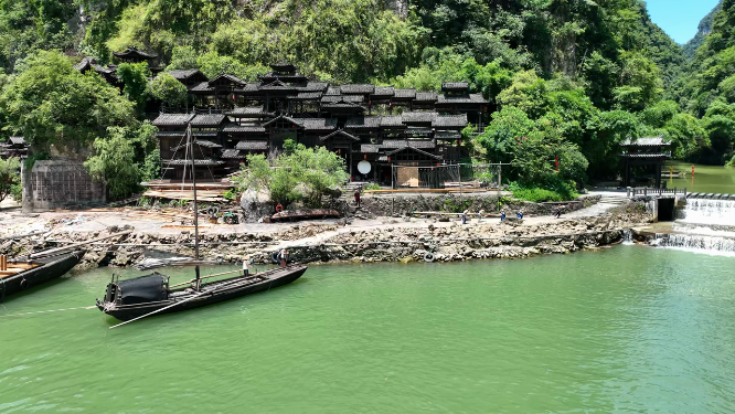 三峡人家船工纤夫