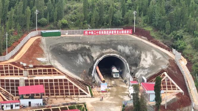 昆明高铁隧道