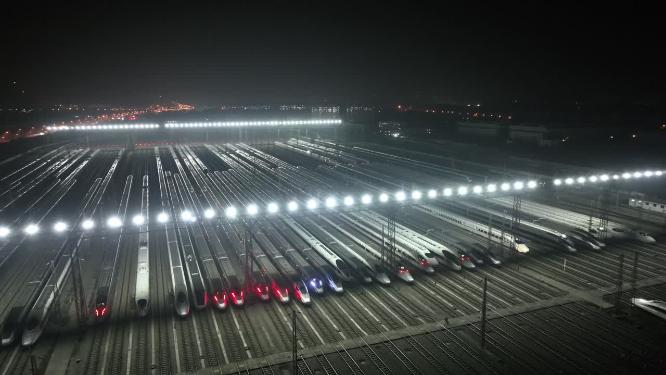 2023春运高铁整装待发