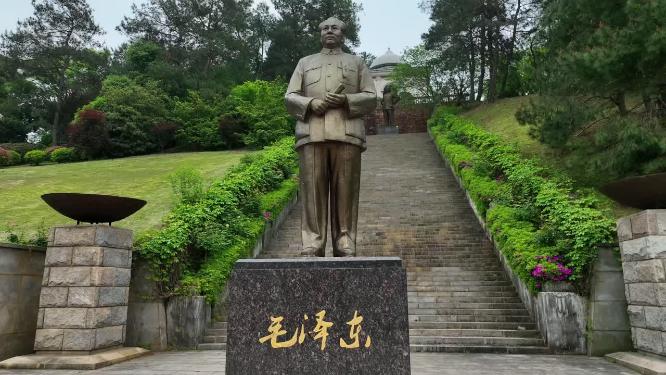 毛主席雕塑
