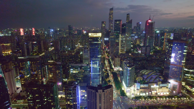航拍天河路商圈夜景