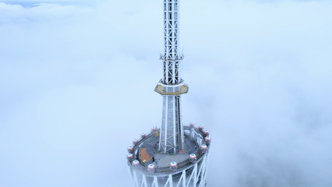 航拍云海中的中国第一高塔-广州塔（集合二）