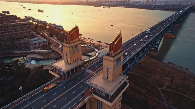 航拍夕阳下的南京长江大桥集锦