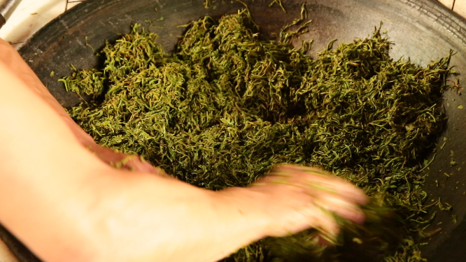 炒茶特写素材