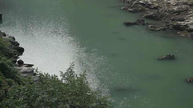 茶马古道山谷河流素材
