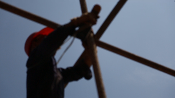 建筑工人建筑工地片段