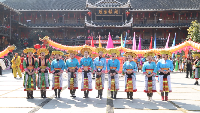 少数民族景区活动人群人文风光素材