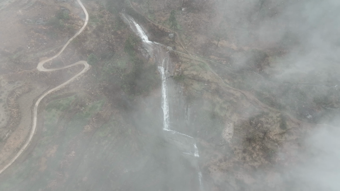 壮丽山谷山路航拍素材