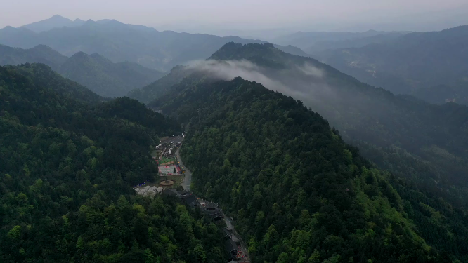 雪峰山房屋建设