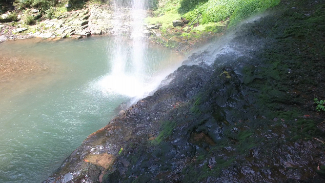 瀑布流水山林素材