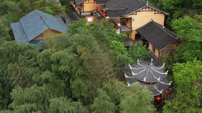 航拍民族特色建筑穿岩山森林公园 时珍园 