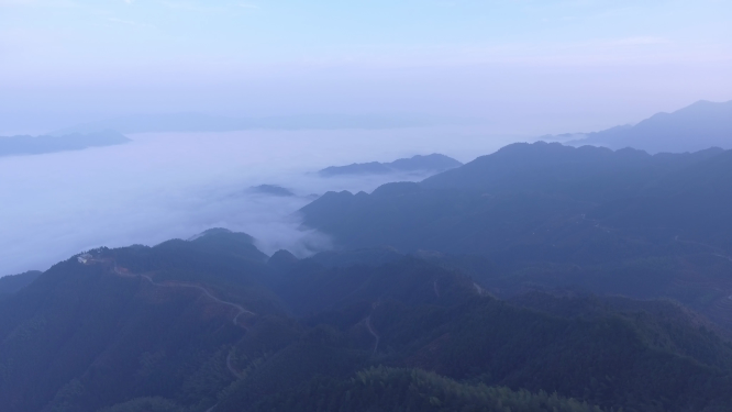 航拍雪峰山 