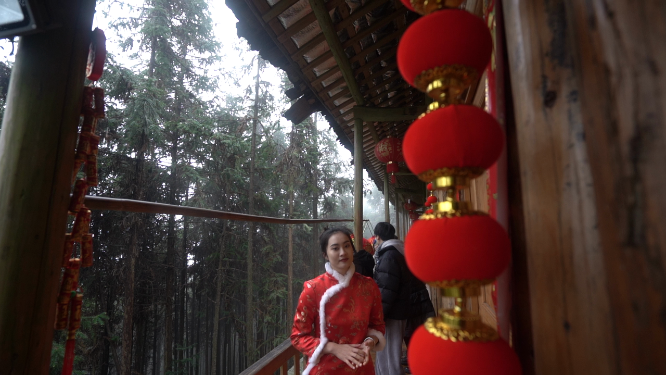 过年挂灯笼素材