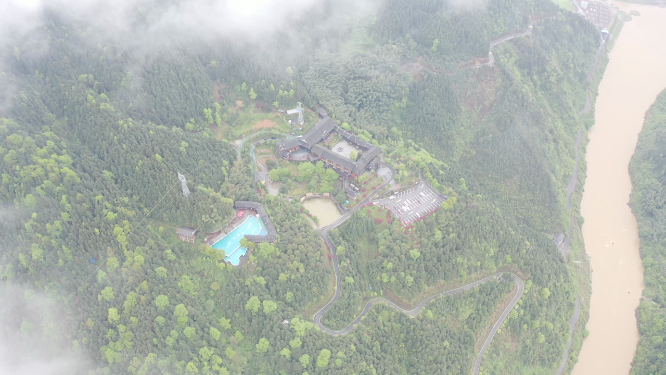 枫香瑶寨云雾山谷航拍