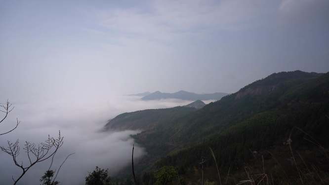 穿岩山山川云海航拍