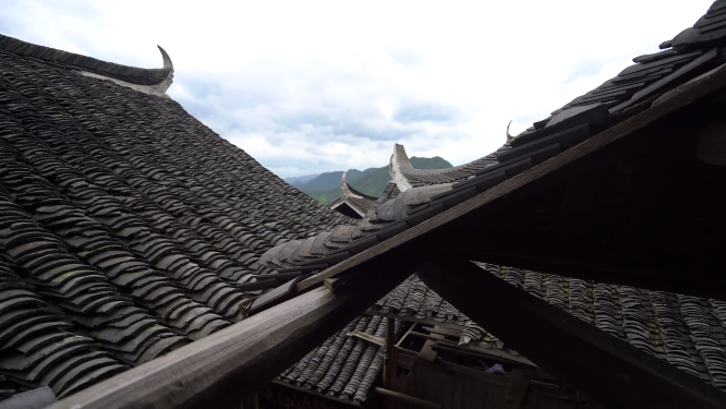 古镇翘脚房檐素材