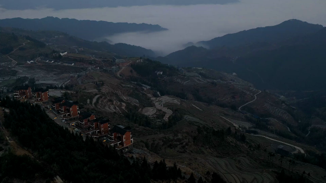 穿岩山傍晚航拍