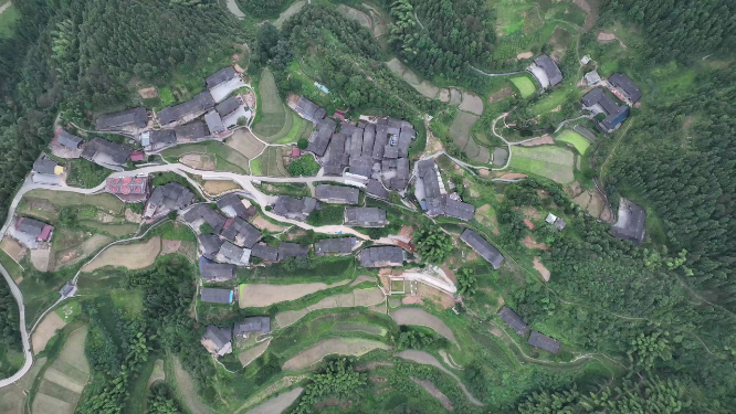 穿岩山村落俯视航拍