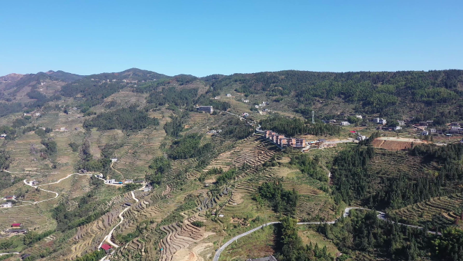 穿岩山梯田航拍