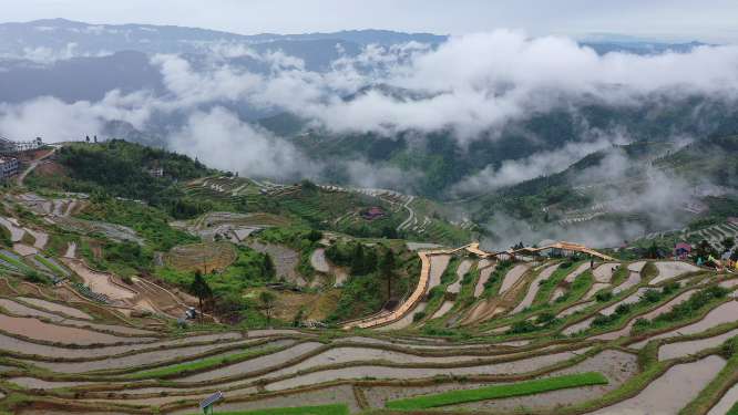 云瑶雪峰山山坡梯田航拍素材