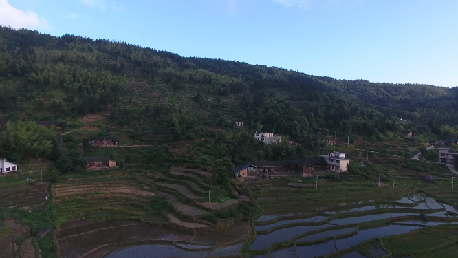 山背山谷田野航拍素材