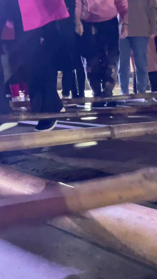 枫香瑶寨热闹篝火晚会活动人物