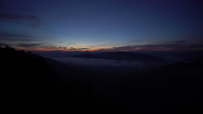 穿岩山晨光云海风景延时