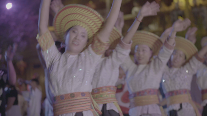 篝火晚会民族少女表演活动