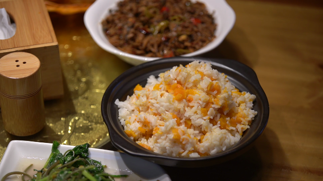 精致美食展示素材