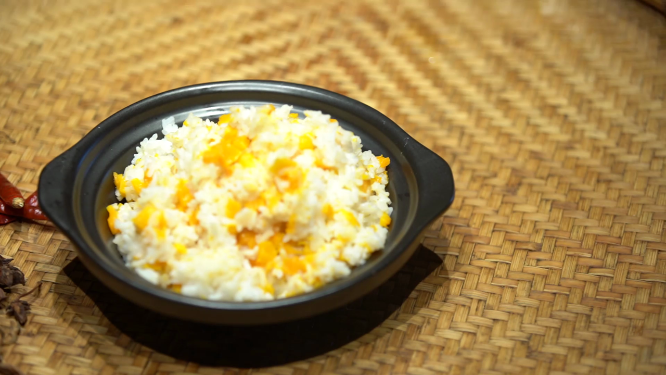 精致美食展示素材