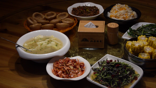 精致美食展示素材